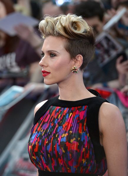 5 formák Scarlett Johansson, divatos Ukrajna