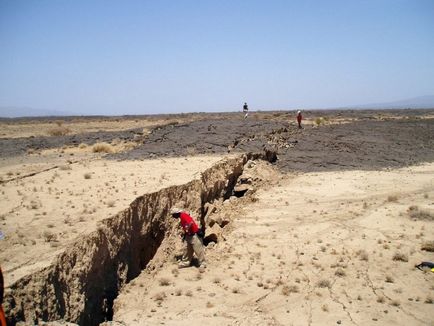 Afar Basin - nașterea unui ocean nou - turistul ideal