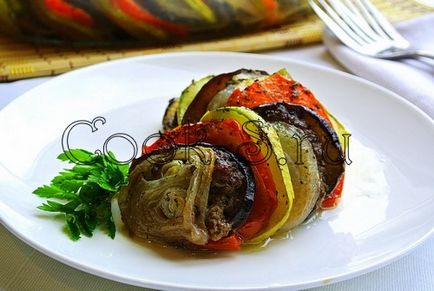 Баклажани з овочами і фаршем - покроковий рецепт з фото, різний