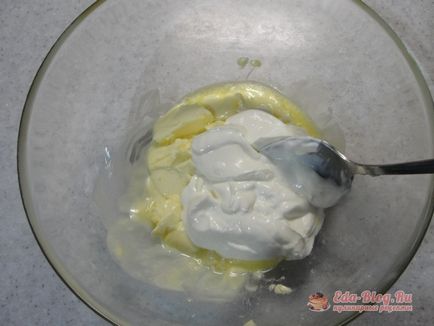 Gyors torta zöld hagymát és a tojás recept egy fotó