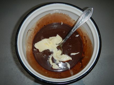 Cake cu ciocolată rapidă - tort delicios de miere cu biscuiți cu cireșe și lapte condensat - de casă