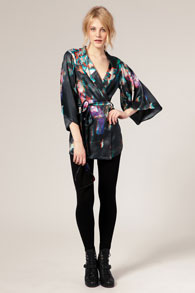 Blouse-kimono, care se potrivește și ce să poarte o bluză-kimono