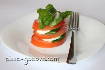 Salata Caprice cu mozzarella - reteta cu fotografie