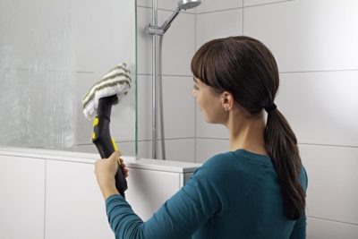 Чим відмити душову кабіну від вапняного нальоту і мильних розлучень в домашніх умовах