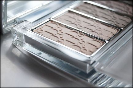 Dior reviver pentru ochi iluminând paleta de ochi neutre în umbră 001