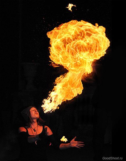 Fire show - cum să fotografiezi frumos un foc