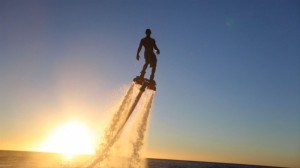 Flyboard - o jucărie pentru adulți, precauție! Foarte cald