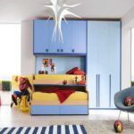 Фото незвичайних рішень для дитячих спалень хлопчиків тематичне оформлення, меблі та освітлення