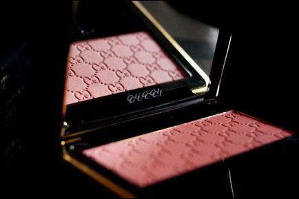 Gucci sheer blushing powder у відтінку 040 nude freesia - glam beauty