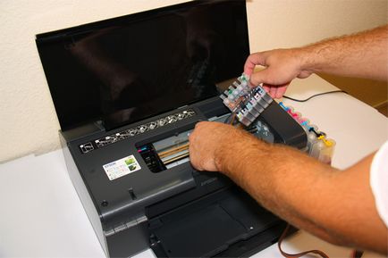 tankolás és szerelési útmutató CISS EPSON tinta-donor (oktatás) Útmutató kitöltésére és telepítése a CISS Epson ink-donor