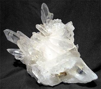 Istoria cristalului de rocă în forma sa și pentru ceea ce este folosit