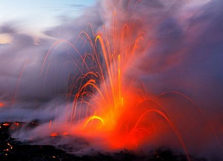 A kitörés egy vulkán Hawaii, fotó hírek