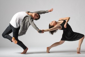 Як домогтися синхронність танцю в колективі прийоми і методи