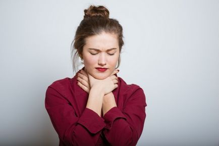 Cum să tratați angină este posibil să vă limitați la remedii folclorice, revista pentru femei juli el