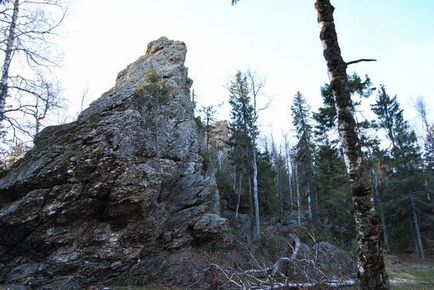 Pe măsură ce ne-am dus la piatra de crăpare (foto)