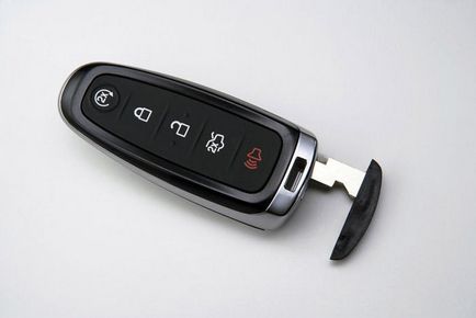 Як відкрити багажник зсередини або без ключа, якщо він не відкривається з кнопки або пульта - легка справа