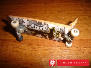 Cum de a fixa un fingerboard, puntea sau pandantive a rupt