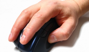 Cum se conectează un mouse la un laptop