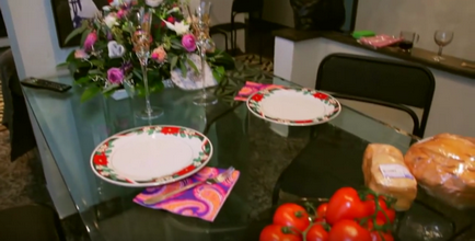 Hogyan lehet egy romantikus vacsora egy bérelt lakásban (ebéd) Hogyan lehet egy romantikus vacsora egy bérelt lakásban
