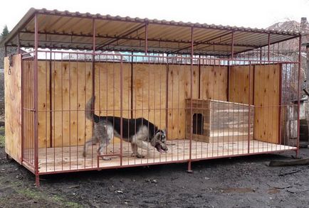 Hogyan készítsünk egy járóka a kölyök saját kezűleg