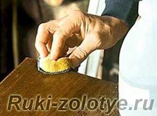 Hogyan lehet eltávolítani a szerelési hab, mind saját kezűleg (eltávolítás) Hogyan lehet eltávolítani a szerelési hab, mind saját kezűleg