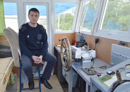 Капітан кіровського теплохода розповів про складнощі професії і положенні вятського річкового