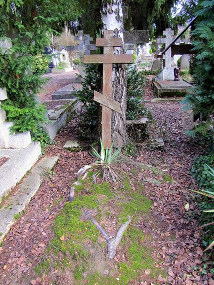 Cimitirul Saint-Genevieve-de-Bois, Saint-Genevieve-de-Bois cum ajungeți la hotel