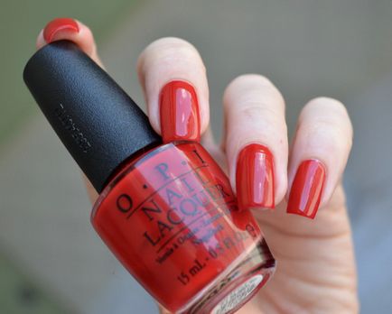 Körömlakk OPI Nail lasquer nagy alma piros klasszikus vörös árnyalatú értékelés (Swatch) Körömlakk OPI Nail lasquer nagy alma piros klasszikus vörös árnyalatú vélemények