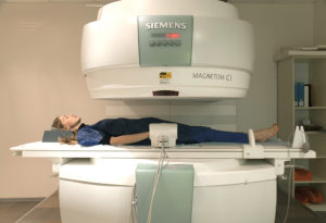 Магнітно-резонансна томографія суглобів - опис методу, що показує