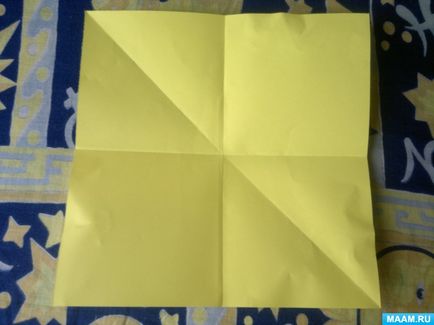 A mester osztály a művészet origami felnőtteknek „V”