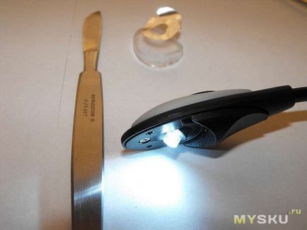 Mini flexible clip-on bright booklight led travel book reading lamp white light
