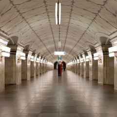 Москва, новини, південний вестибюль станції метро - спортивна - закрили до кінця літа