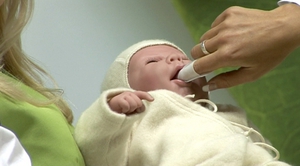 Наявність молочниці в роті у новонароджених причини, симптоми, лікування содою