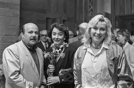 Oleg Yefremov és Tatiana Doronin mi volt mögötte a megosztásra a Moszkvai Művész Színház (Tatiana) Oleg Yefremov és Tatiana Doronin mi volt mögötte a megosztásra a Moszkvai Művész Színház