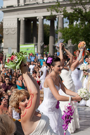 A felvonulást a menyasszony - 2012 örvendjetek