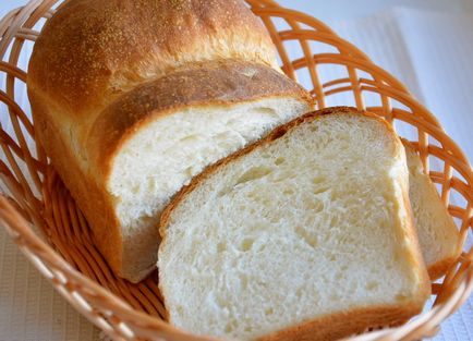 Coaceți pâinea la domiciliu cu o pâine delicioasă