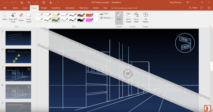 Powerpoint a primit un conducător