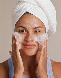 Retete pentru masti faciale impotriva acneei si acneei