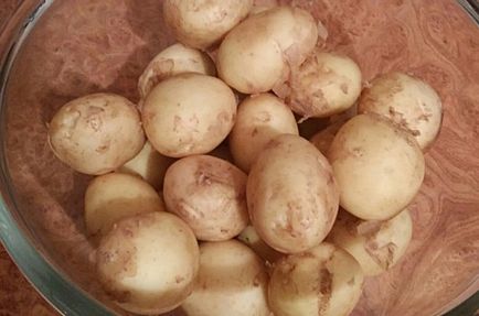 Reteta pentru cartofi tineri prajiti intr-un multivark pas cu pas cu fotografii
