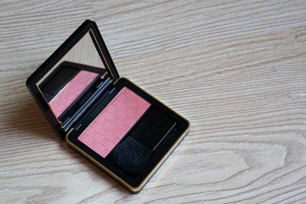 Blusher gucci 020 floare de coral - găsirea beautyland