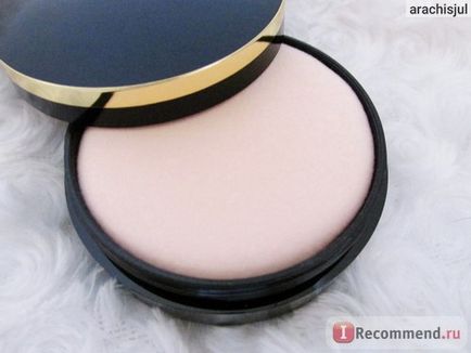 Blush tökön Oriflame Giordani Gold - «egyetemes pír a golyók minden alkalomra!