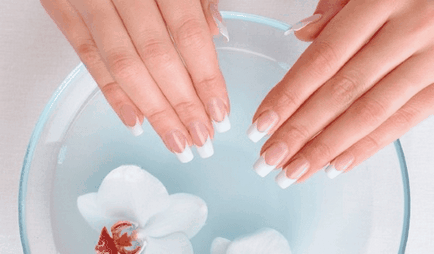 Секрети міцних нігтів в домашніх умовах