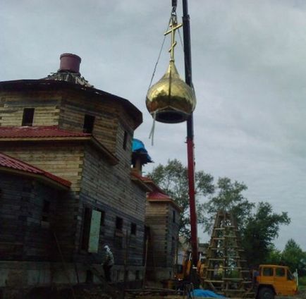 Ті, хто будує храми, входить в історію »