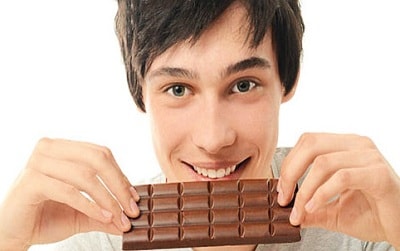 Темний шоколад розширює судини, очищення організму здоров'я людини
