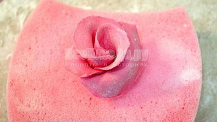 Tort - miracol topit - trandafiri din mastic