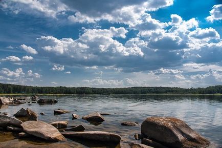 Turisztikai helyeken a Cseljabinszk régióban - egy nagy tó Kisegach