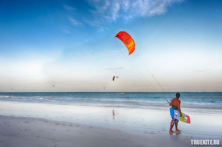 Tutorial despre kiting, pornirea și aterizarea unui zmeu, instrucțiuni pas cu pas pentru un kiter începător