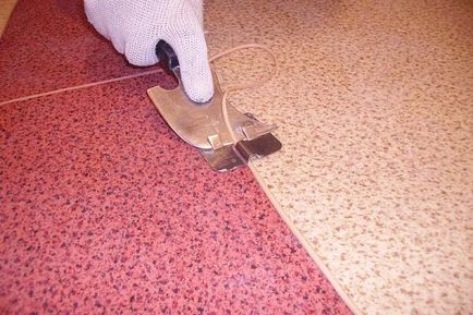 Laying linoleum, preturi accesibile pentru linoleu de stabilire în Samara, 