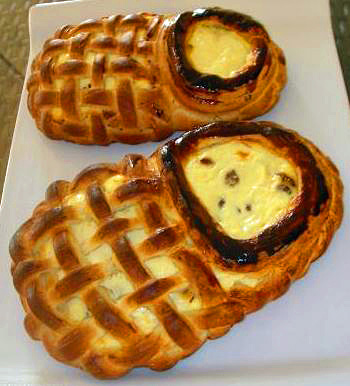 Sajttorta „szandál” Hruscsov tészta - egyszerű receptet (háncs) Sajttorta „szandál” Hruscsov tészta - egyszerű receptek