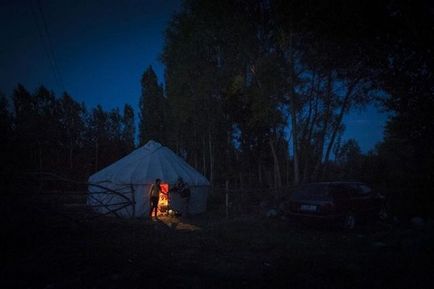 A karjában, és indítsa el a „lopott menyasszony Kirgizisztán